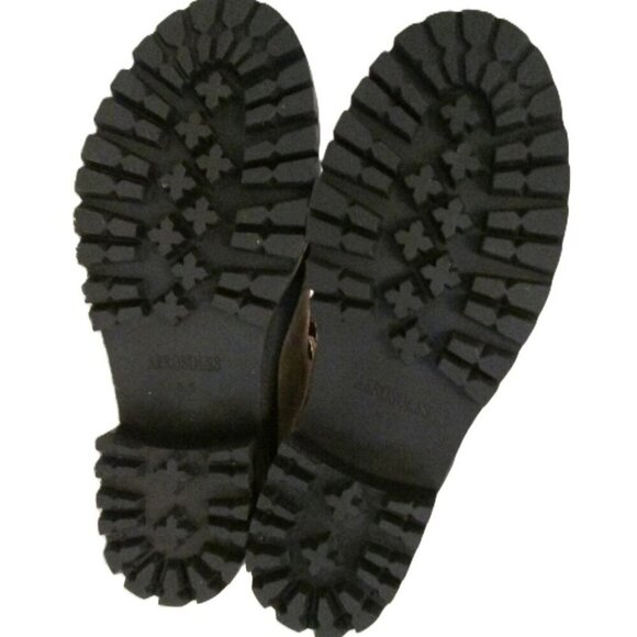 NIB AEROSOLES Camel Suede Sport Cruz Hiking Booties Red Shoelaces Women’s 5.5 - Picture 7 of 15